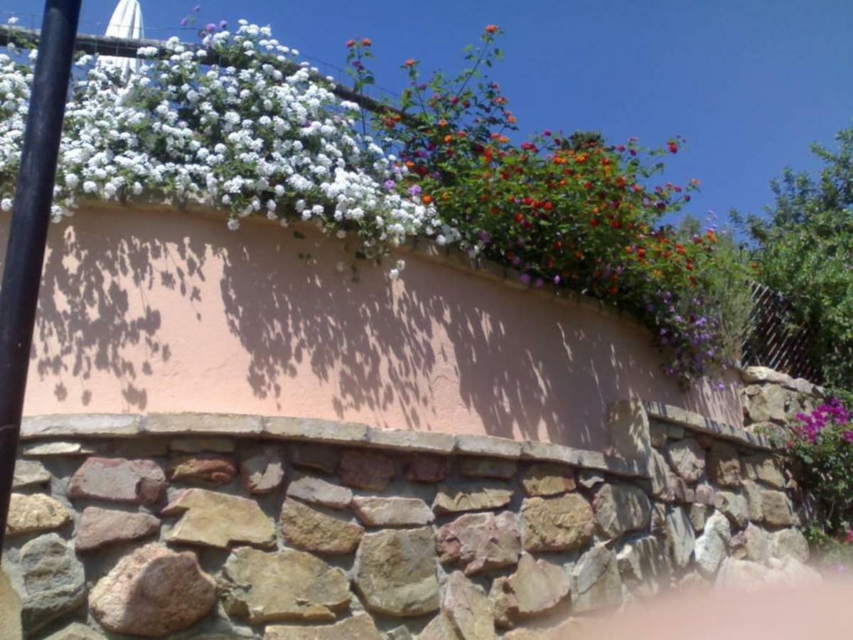 시미우스 Casa Vacanza La Terrazza Panoramica A 200 Mt Dal Mare 빌라 외부 사진